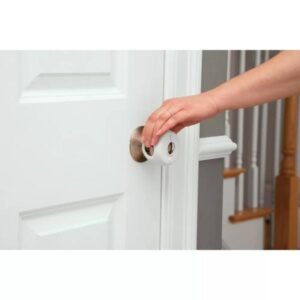 Paquete de 4 cubiertas de seguridad para perillas de puerta con agarre para padres, la perilla gira libremente, por lo que las manos pequeñas no pueden abrir la perilla de la puerta.