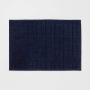 Alfombra de baño de espuma con diseño de cuadrícula de terciopelo de 43 x 60 cm .