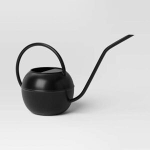 Regadera de hierro para exteriores de 0.4 galones con acabado en polvo negro, Caño largo y elegante y mango novedoso, resistentes a la oxidación*VALORADO*