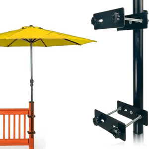 Soporte para sombrilla de patio, soporte de metal resistente para terraza, base resistente para abrazaderas montadas en barandilla con poste maximizando el espacio del balcón y la sombra